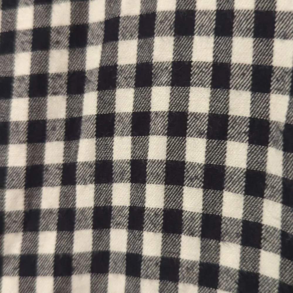 Banana Republic Soft Standard Fit Black & White Checked Plaid Flannel Large
